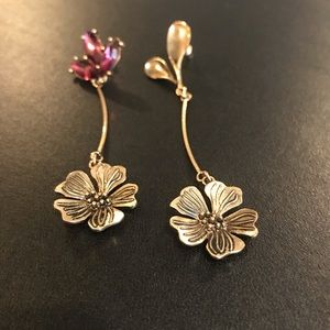Vintage flower long earrings